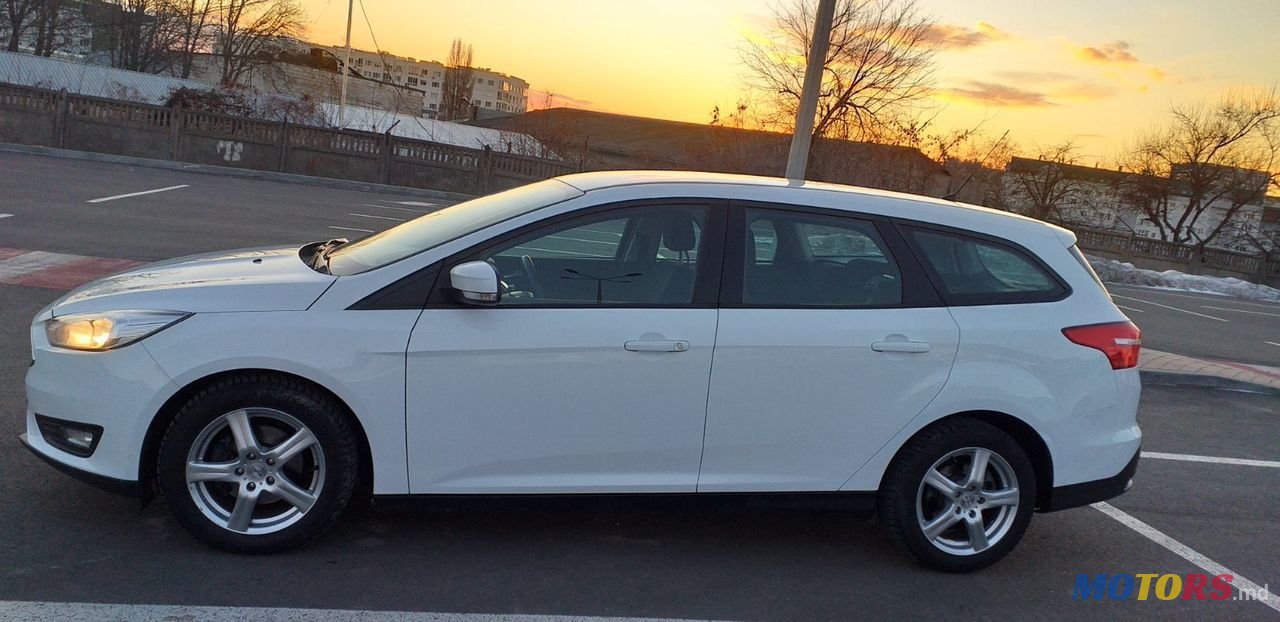 2015' Ford Focus photo #2