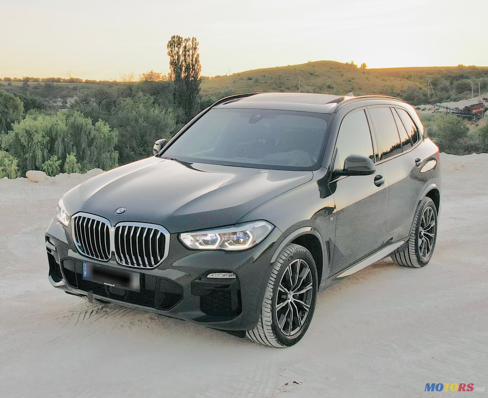 2021' BMW X5 photo #1
