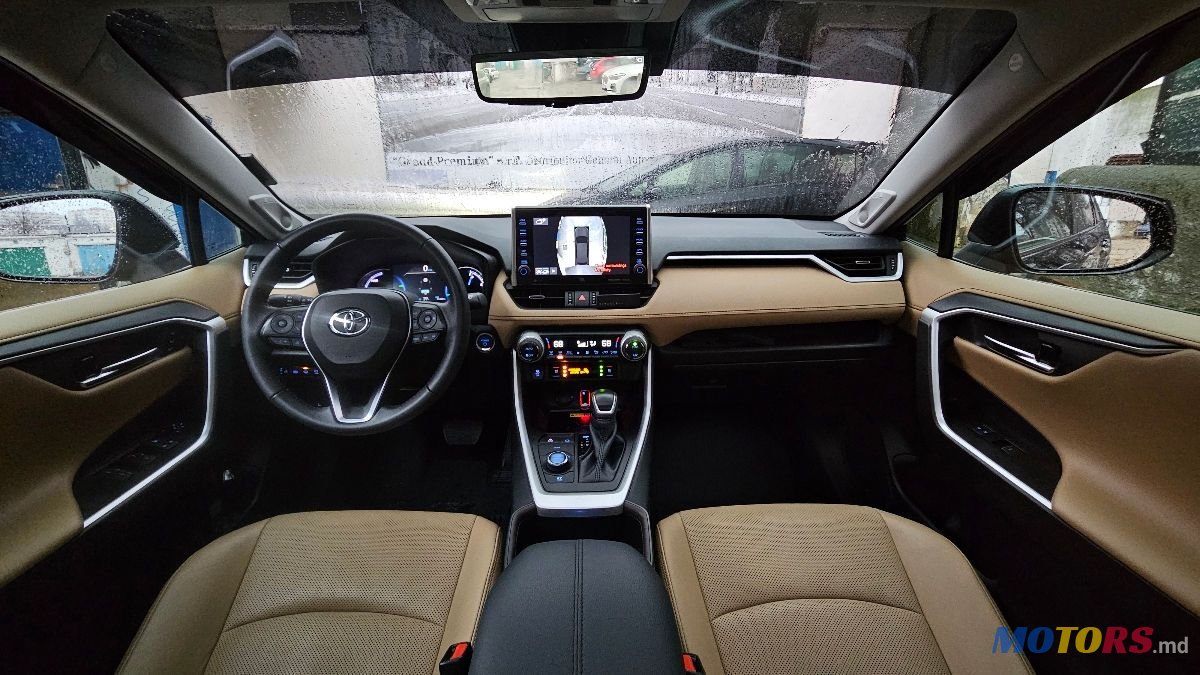 2022' Toyota RAV4 photo #5