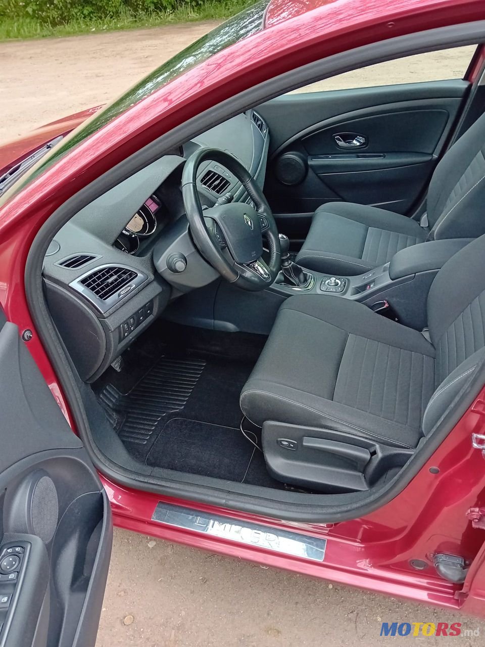 2015' Renault Megane photo #5