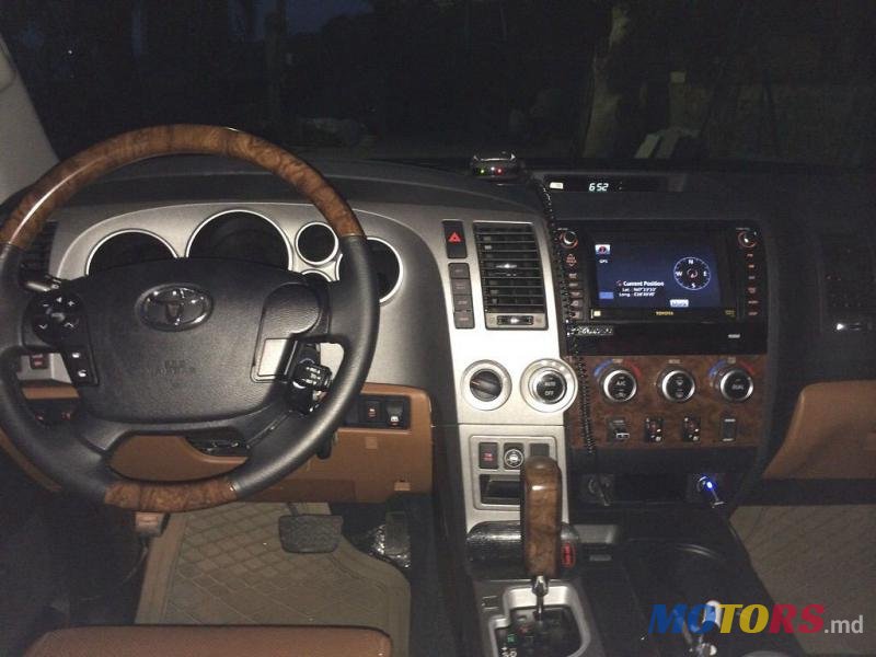 2012' Toyota Tundra photo #3