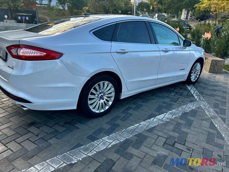 2013' Ford Fusion photo #4