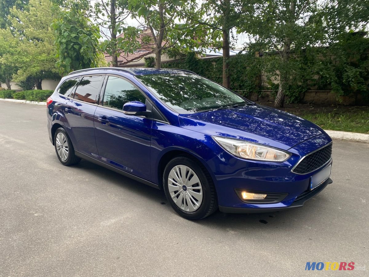 2017' Ford Focus photo #2