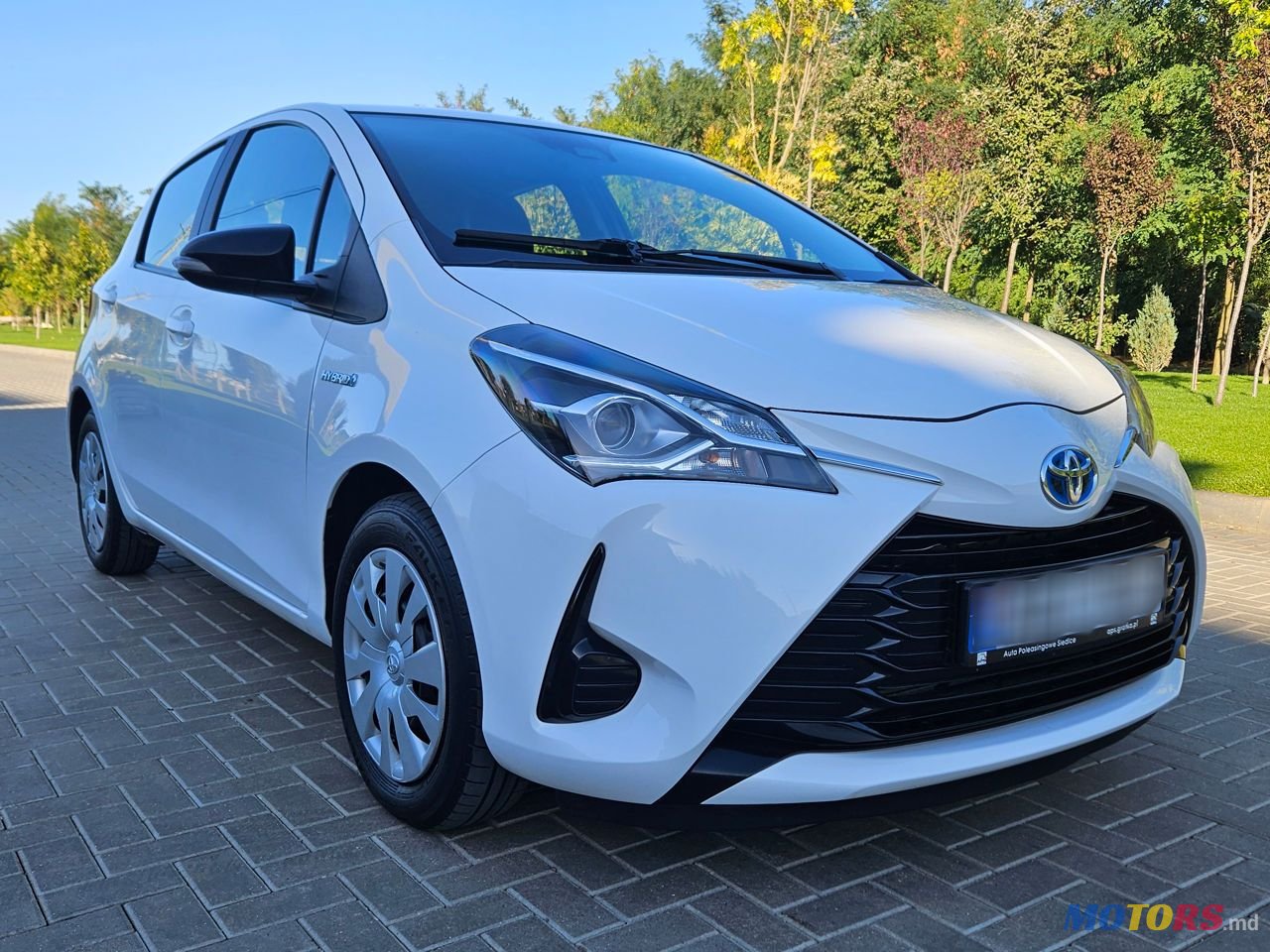 2020' Toyota Yaris photo #1