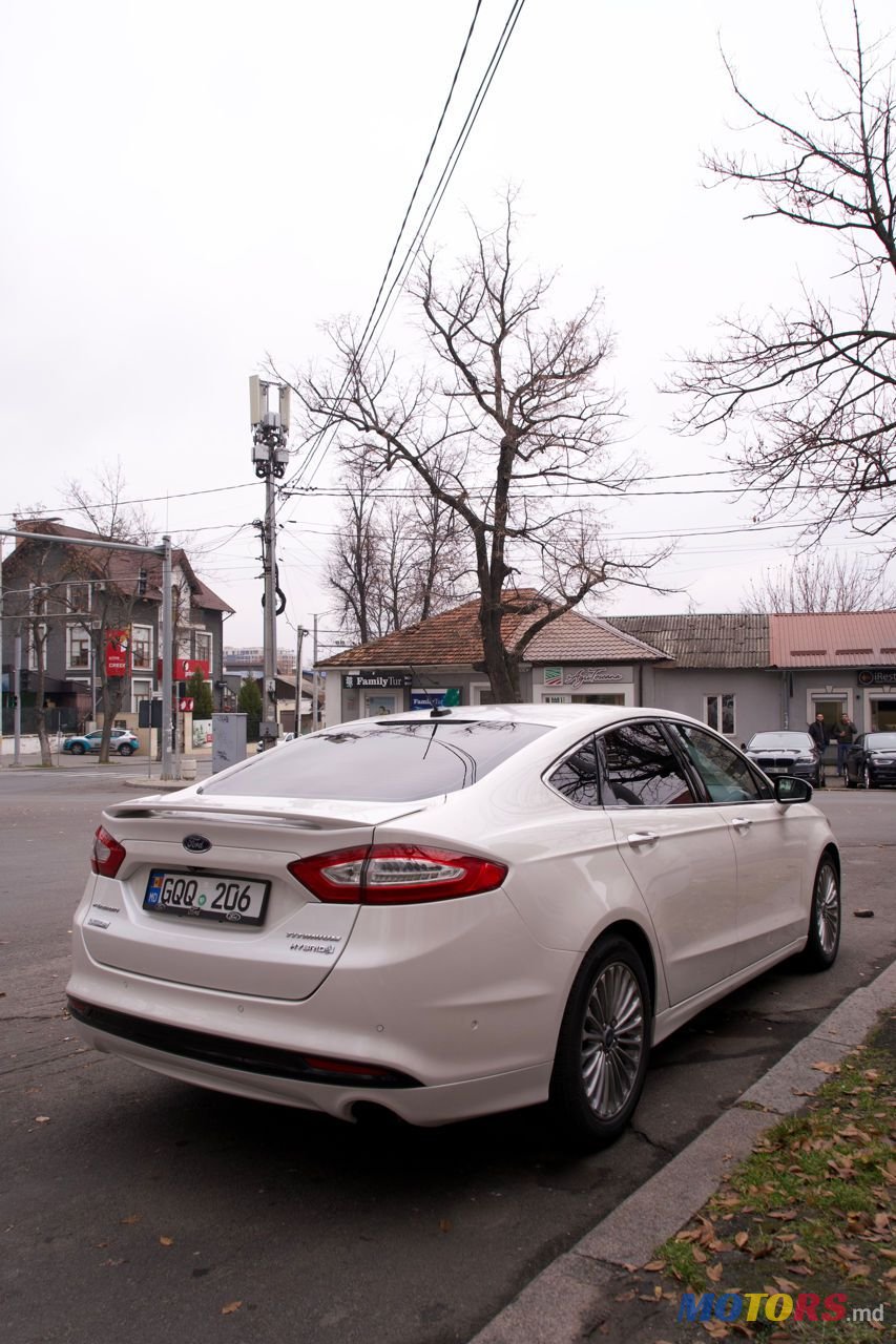 2014' Ford Fusion photo #3