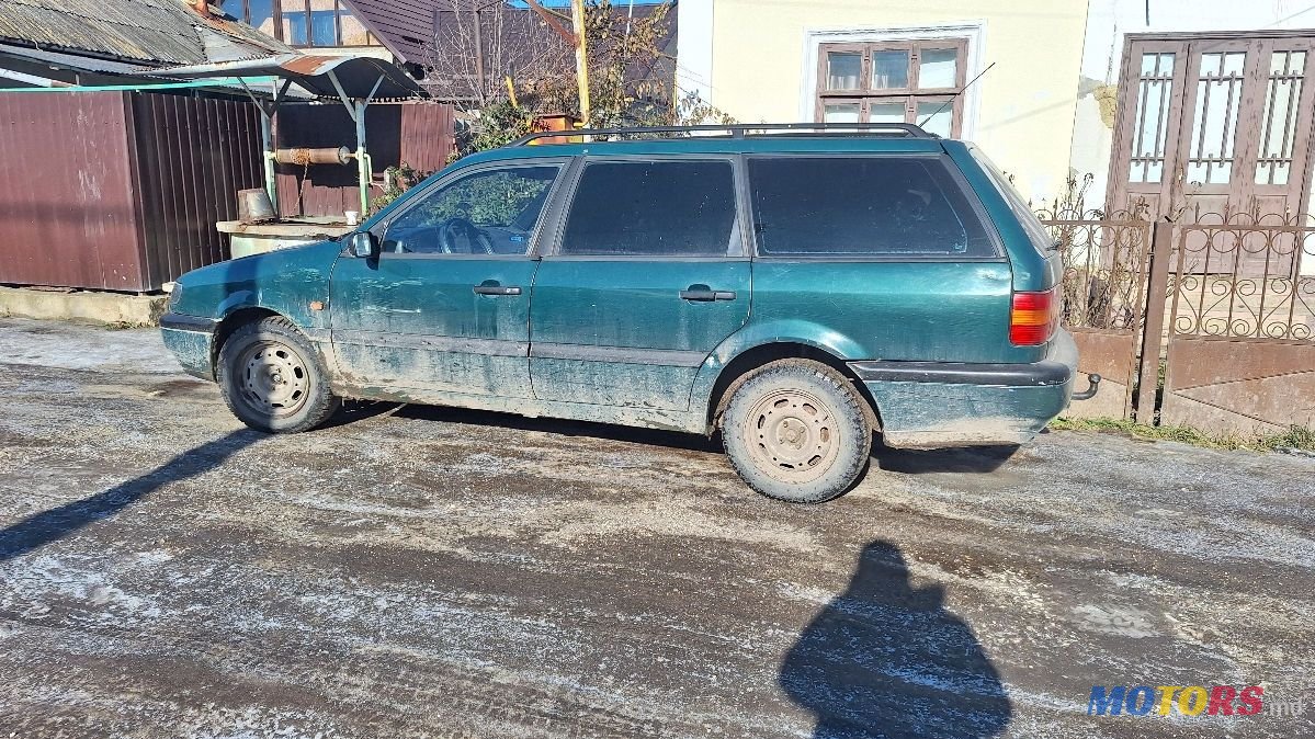 1994' Volkswagen Passat photo #2