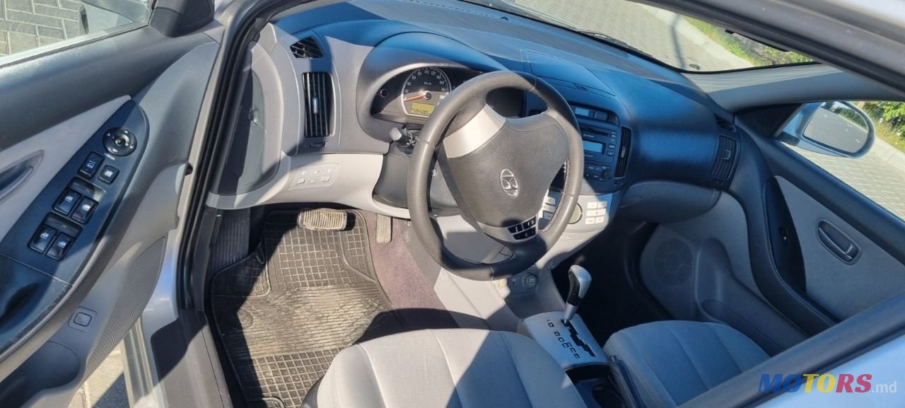 2008' Hyundai Elantra photo #6