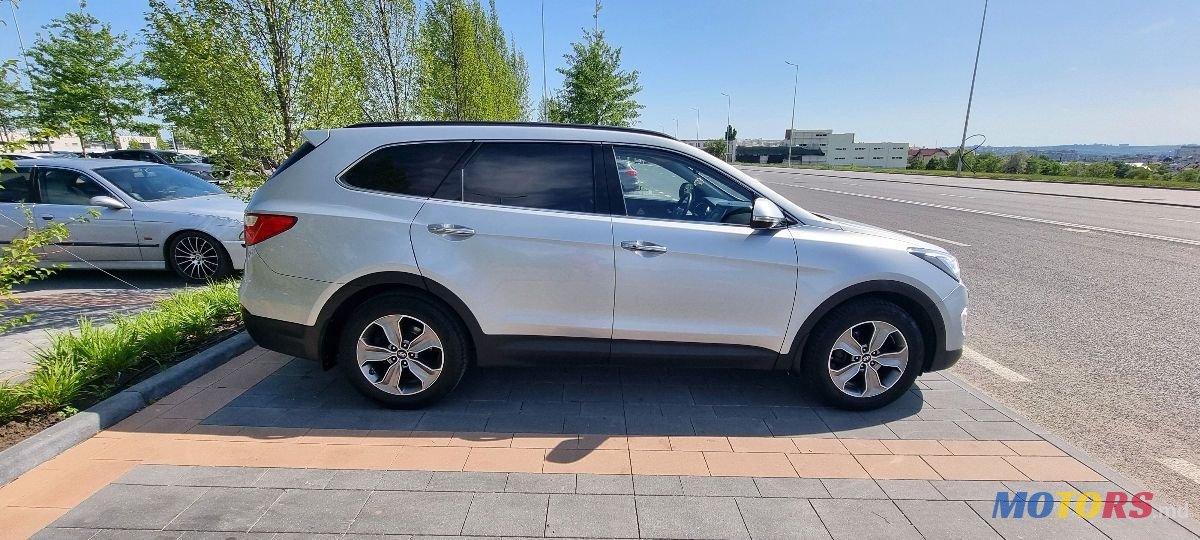 2014' Hyundai Santa Fe photo #4