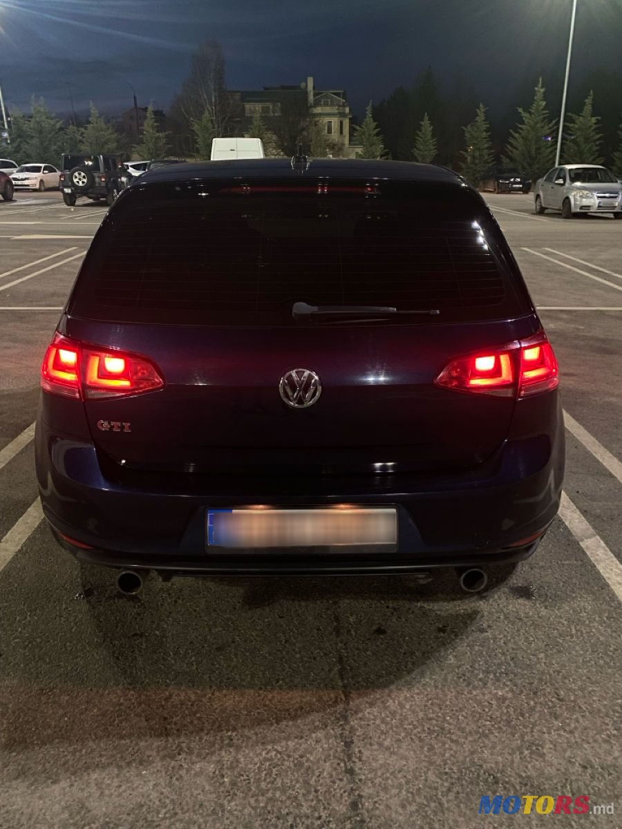 2017' Volkswagen Golf photo #3