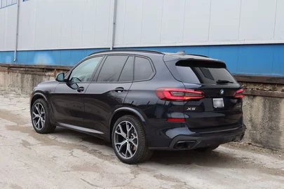 2022' BMW X5