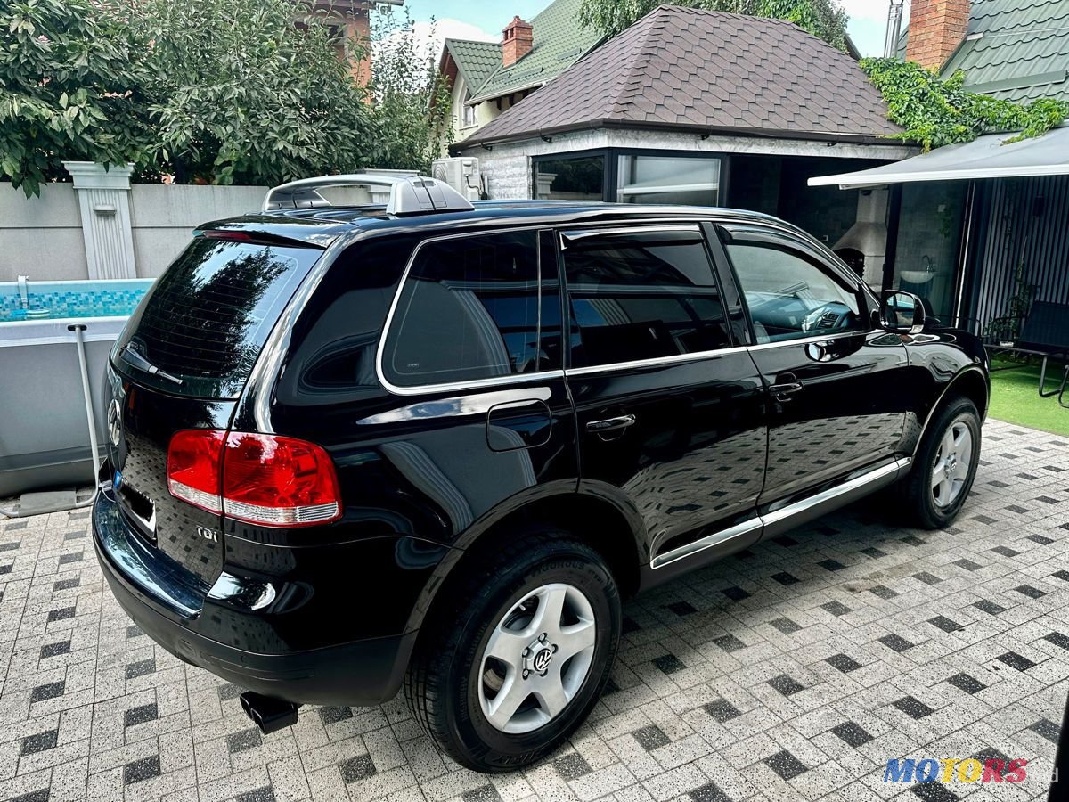 2006' Volkswagen Touareg photo #5
