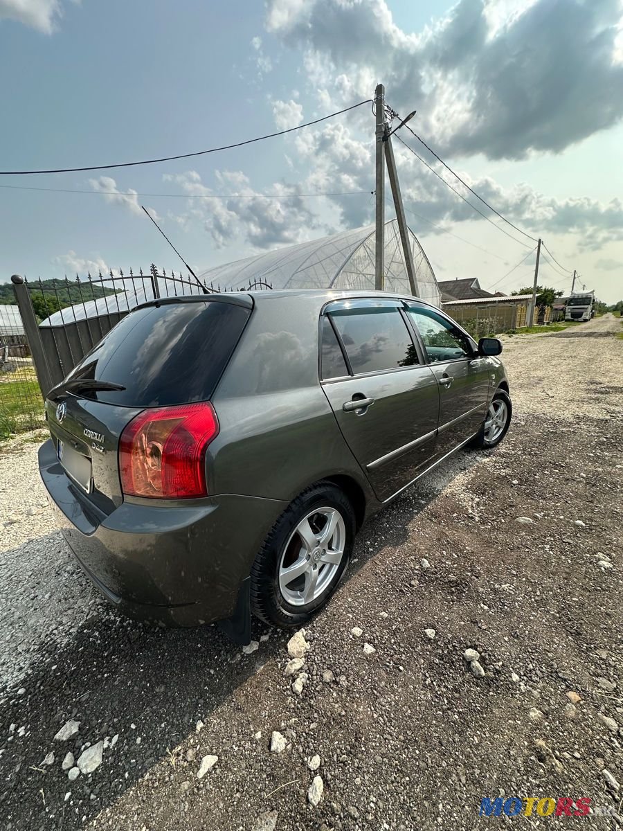 2005' Toyota Corolla photo #4