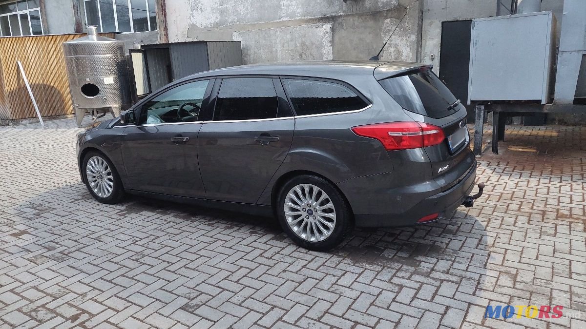 2015' Ford Focus photo #3