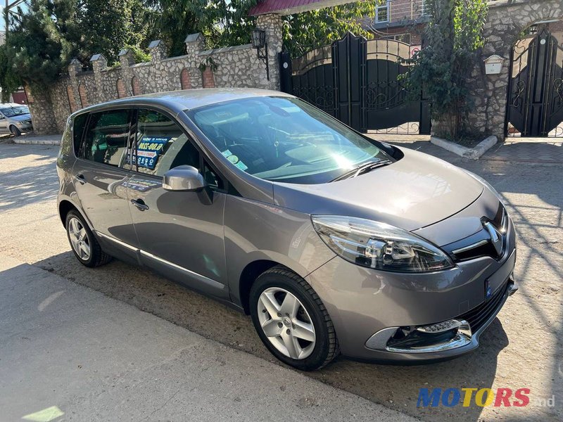 2016' Renault Scenic photo #5