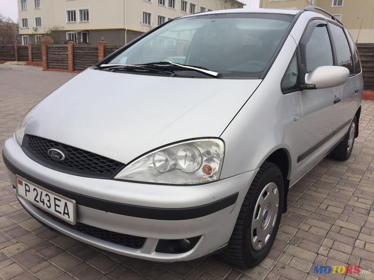 2001' Ford Galaxy photo #2