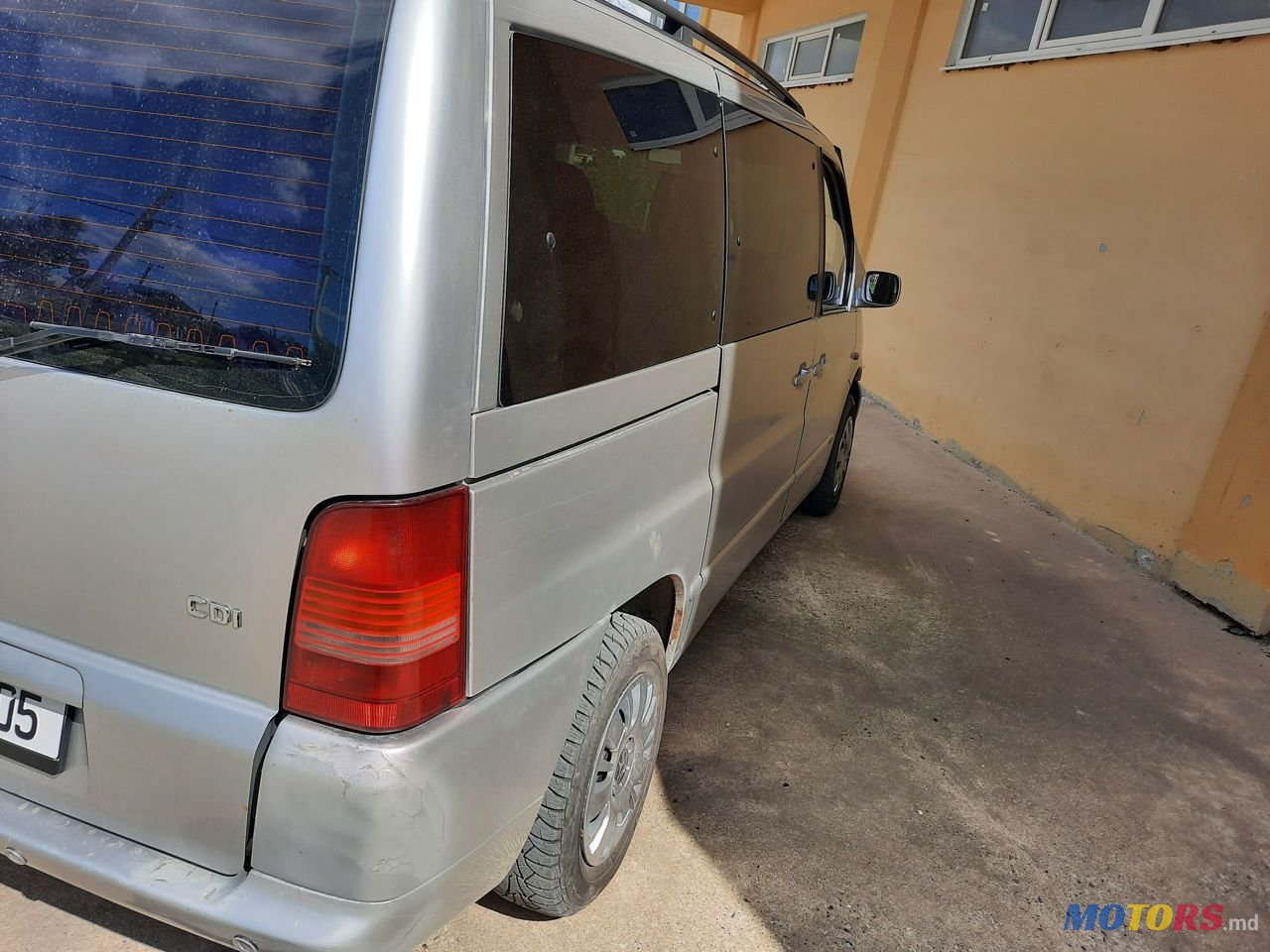 2002' Mercedes-Benz V Класс photo #2