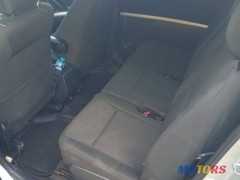 2005' Toyota Verso photo #4