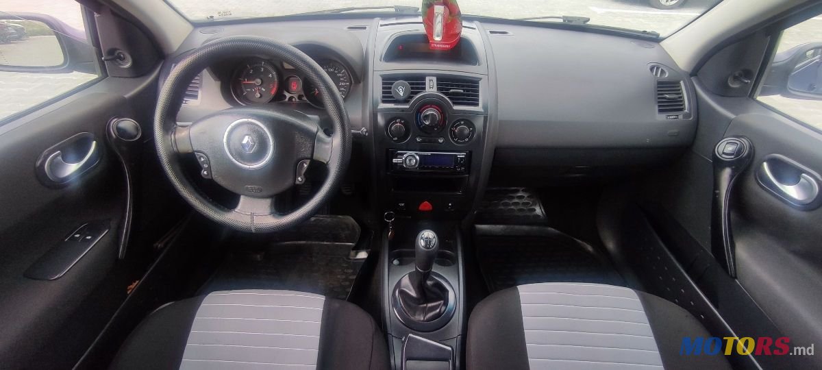 2006' Renault Megane photo #5