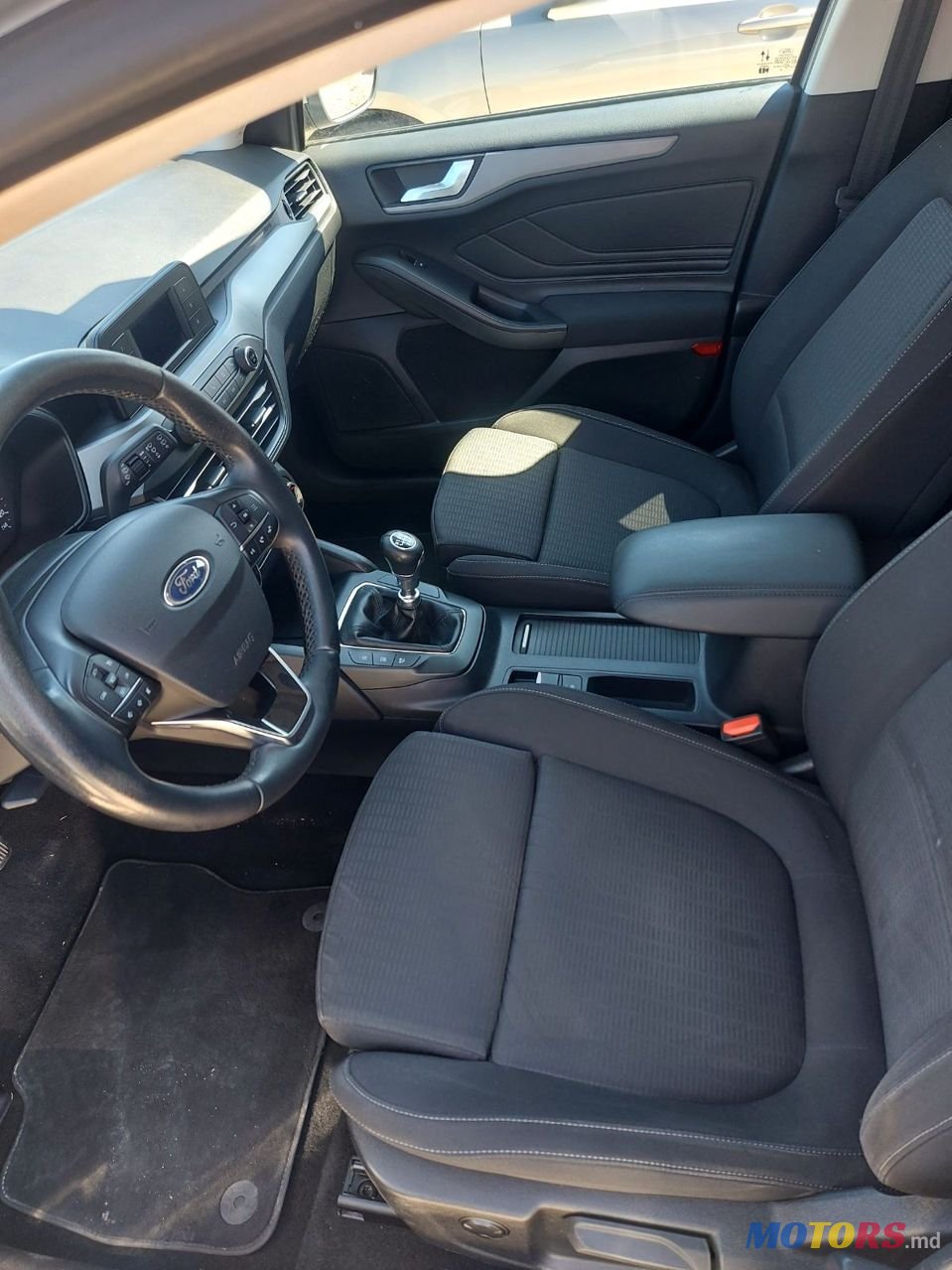 2020' Ford Focus photo #6