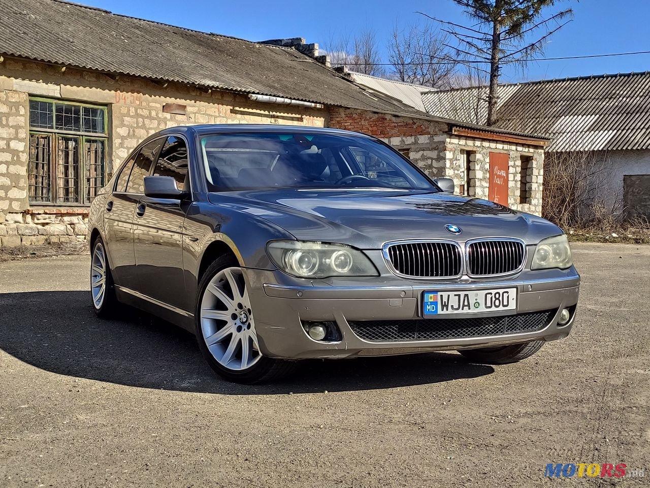 2005' BMW 7 Series photo #1