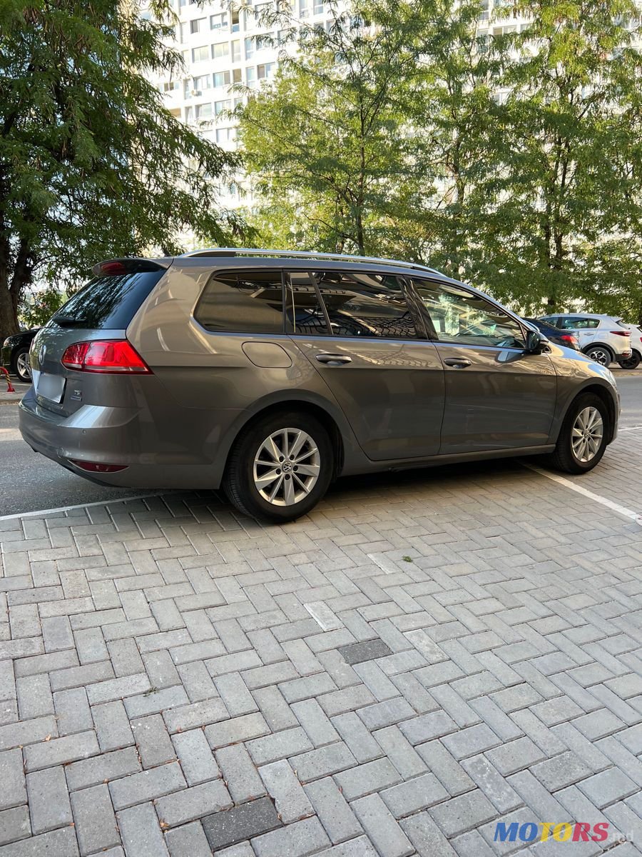 2013' Volkswagen Golf photo #1