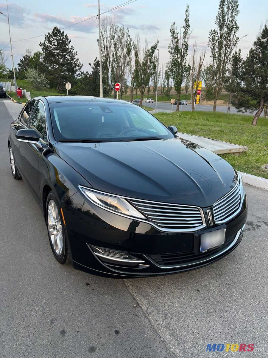 2013' Lincoln MKZ photo #1