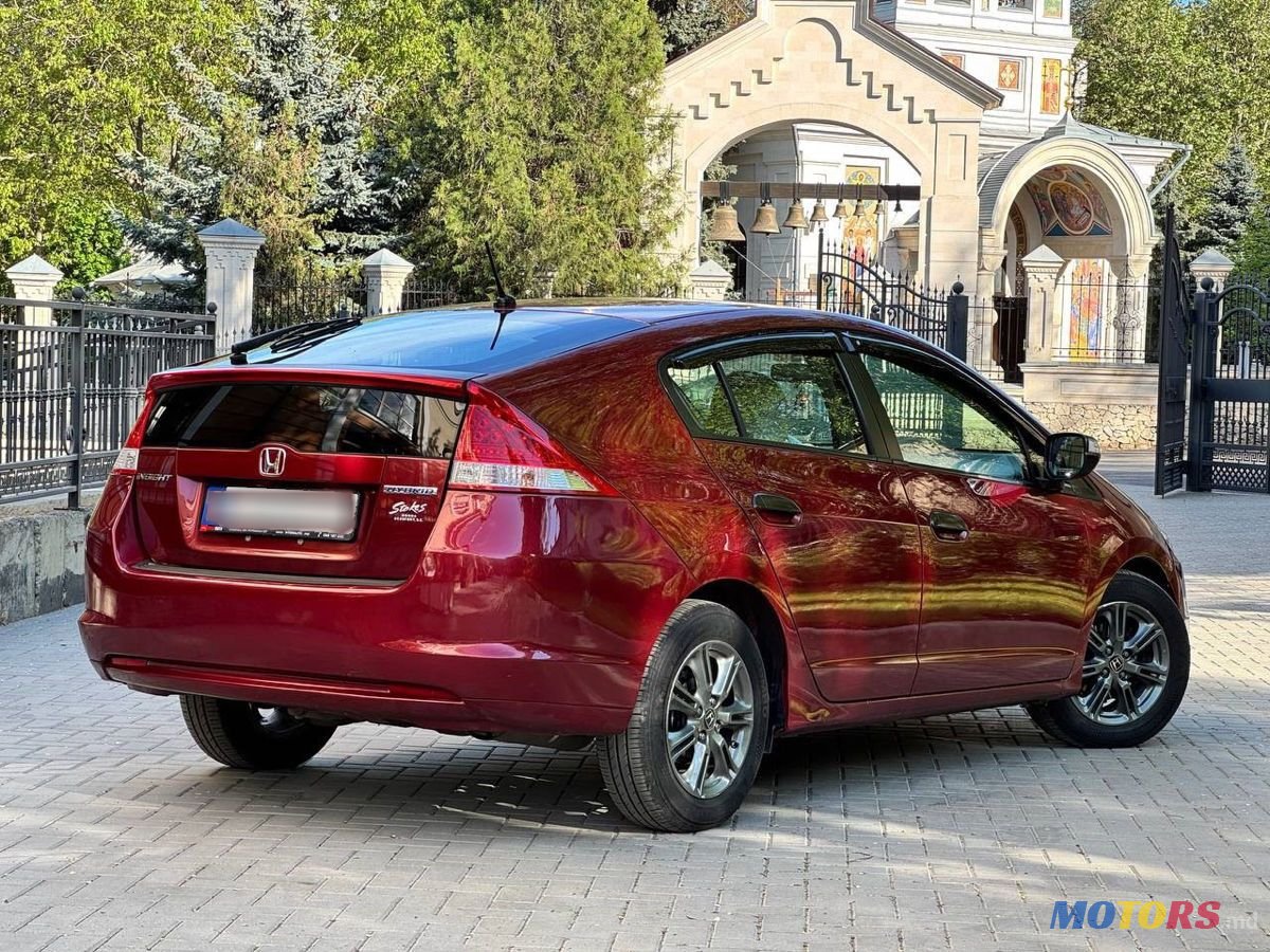 2010' Honda Insight photo #4