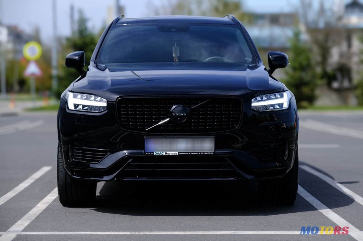 2022' Volvo XC90 photo #3