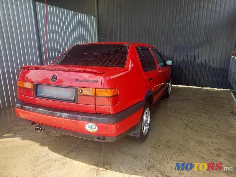 1994' Volkswagen Vento photo #3