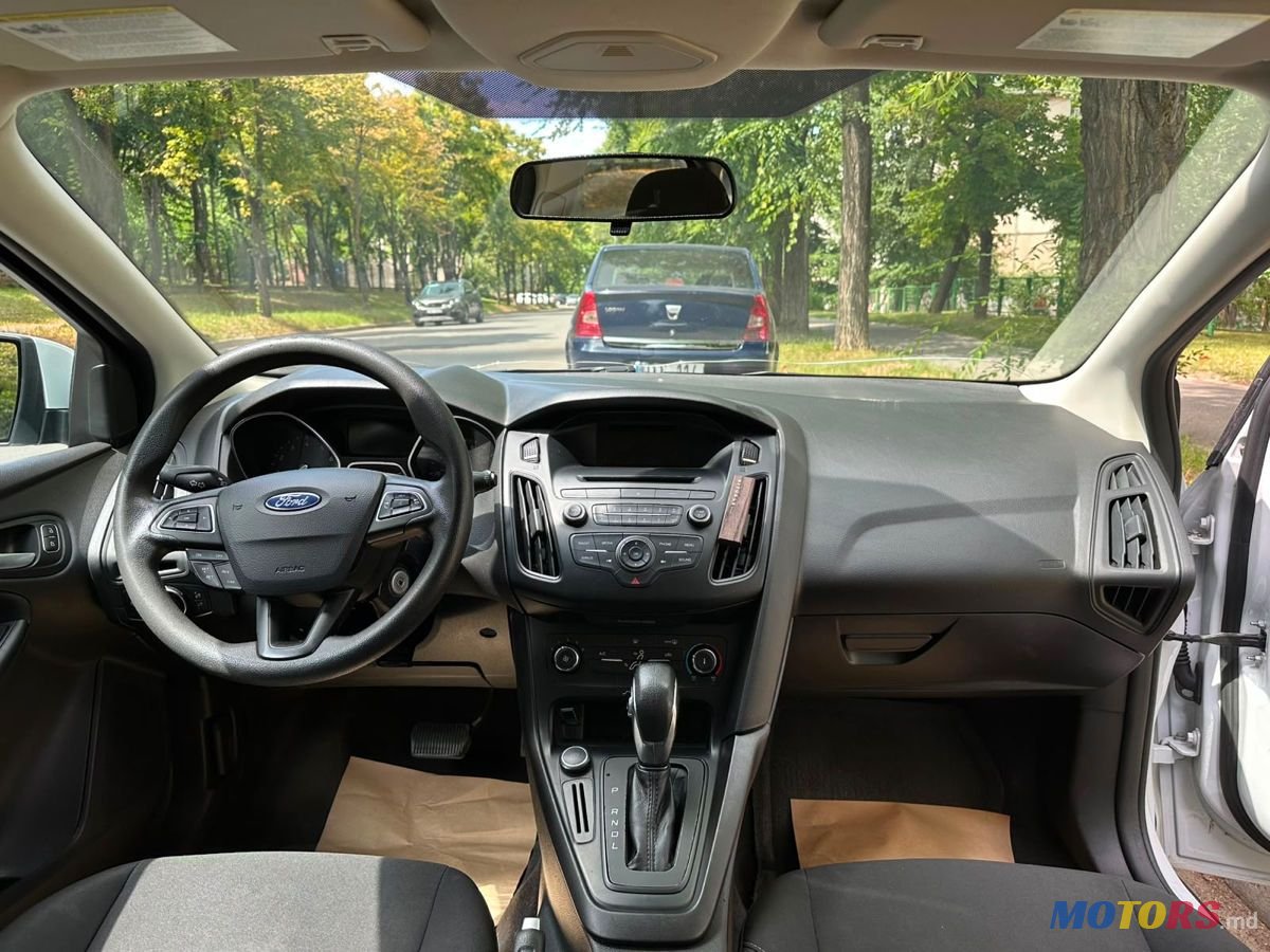 2017' Ford Focus photo #6