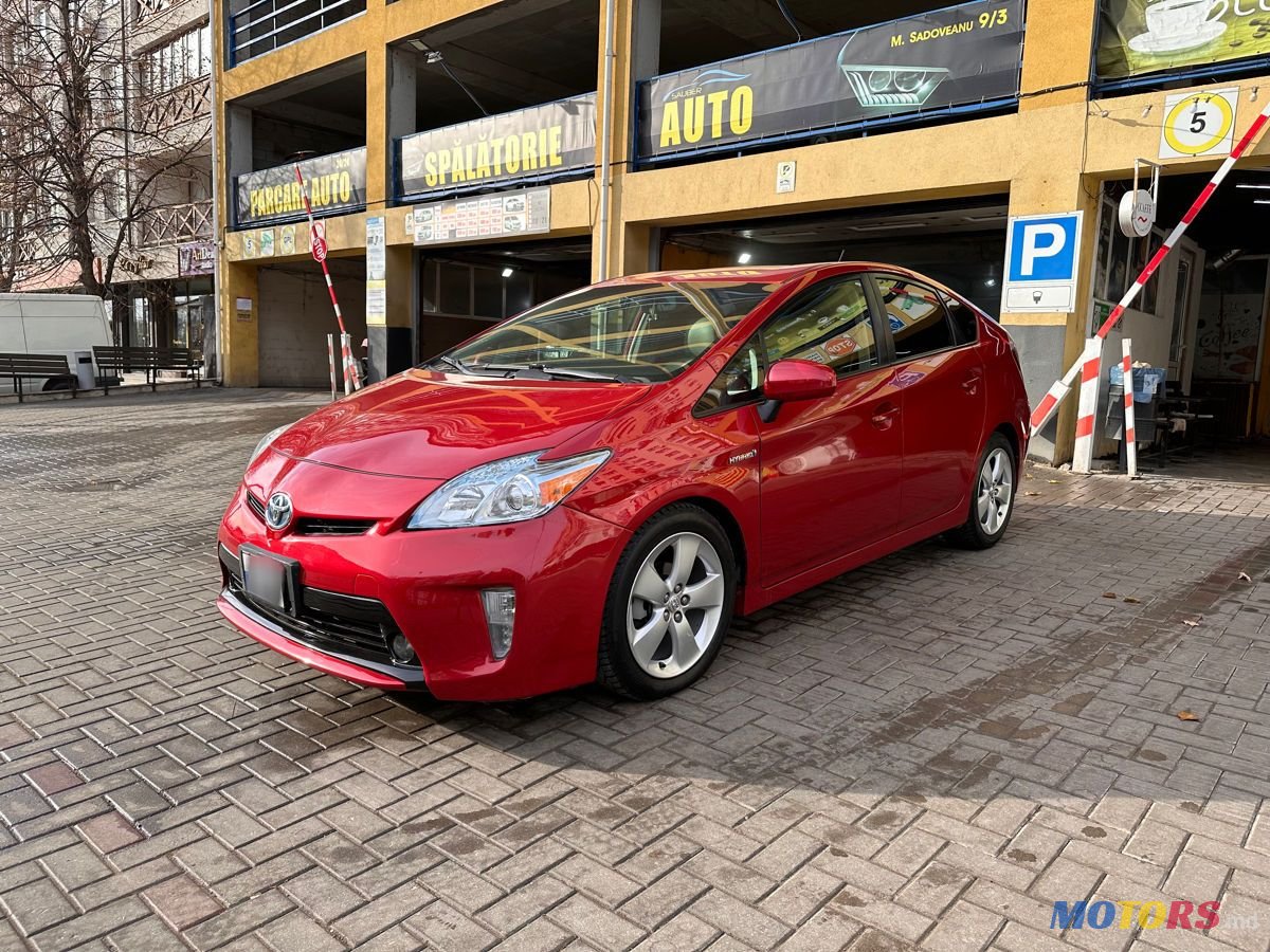 2014' Toyota Prius photo #2