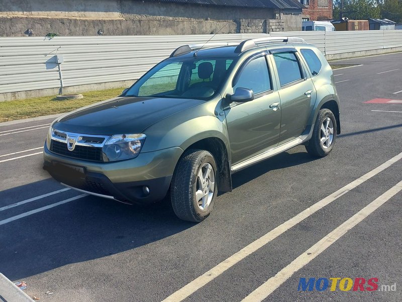 2013' Dacia Duster photo #2