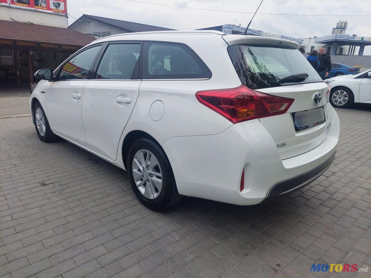 2015' Toyota Auris photo #1