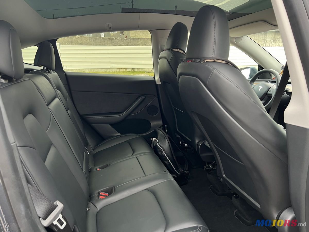 2023' Tesla Model Y photo #6