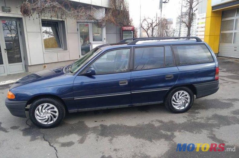 1993' Opel Astra photo #1