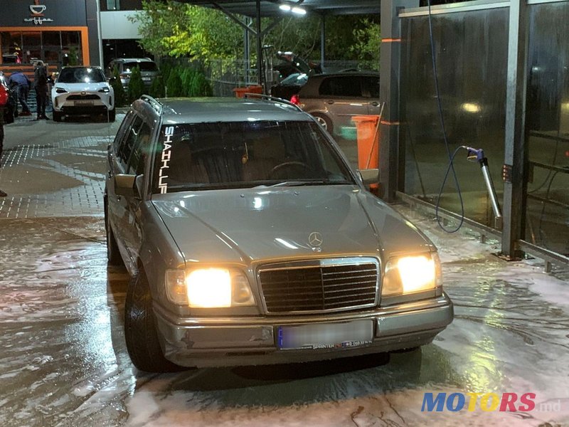 1994' Mercedes-Benz W124 photo #1