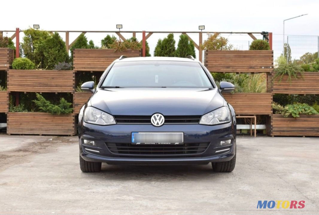 2013' Volkswagen Golf photo #1