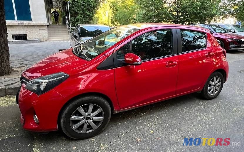 2015' Toyota Yaris photo #4
