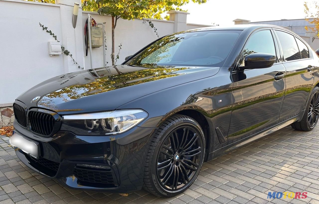 2019' BMW 5 Series photo #1