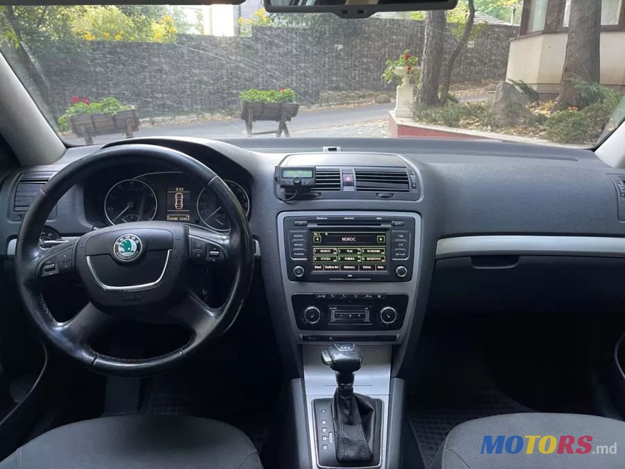 2009' Skoda Octavia photo #5
