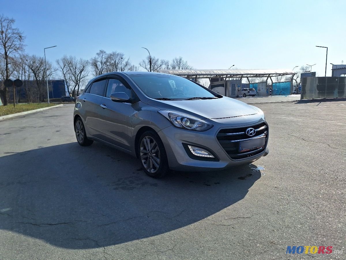 2015' Hyundai i30 photo #2