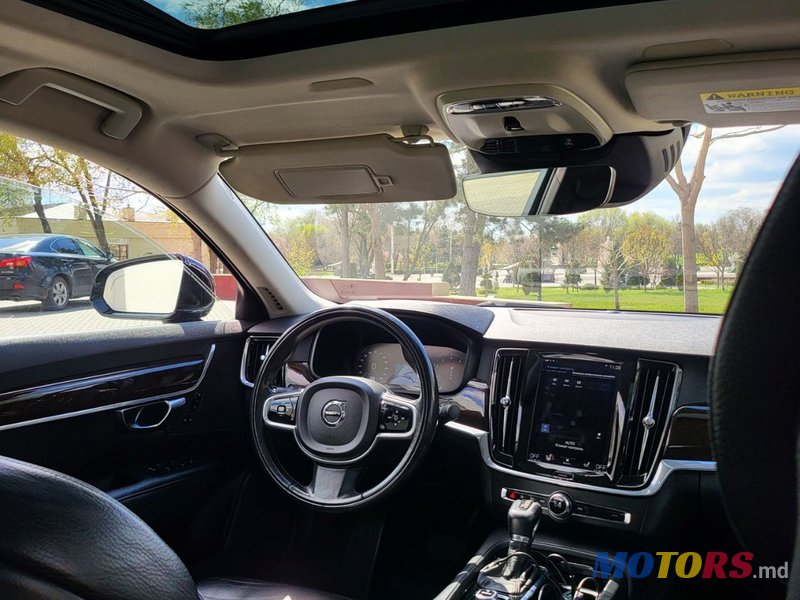 2018' Volvo S90 photo #5