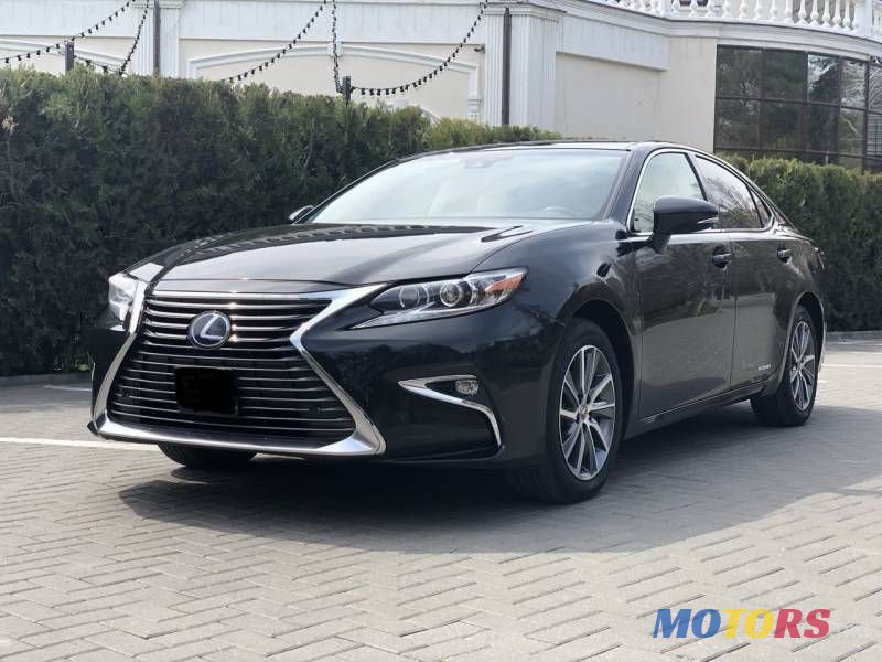 2016' Lexus ES photo #1