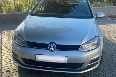 2013' Volkswagen Golf