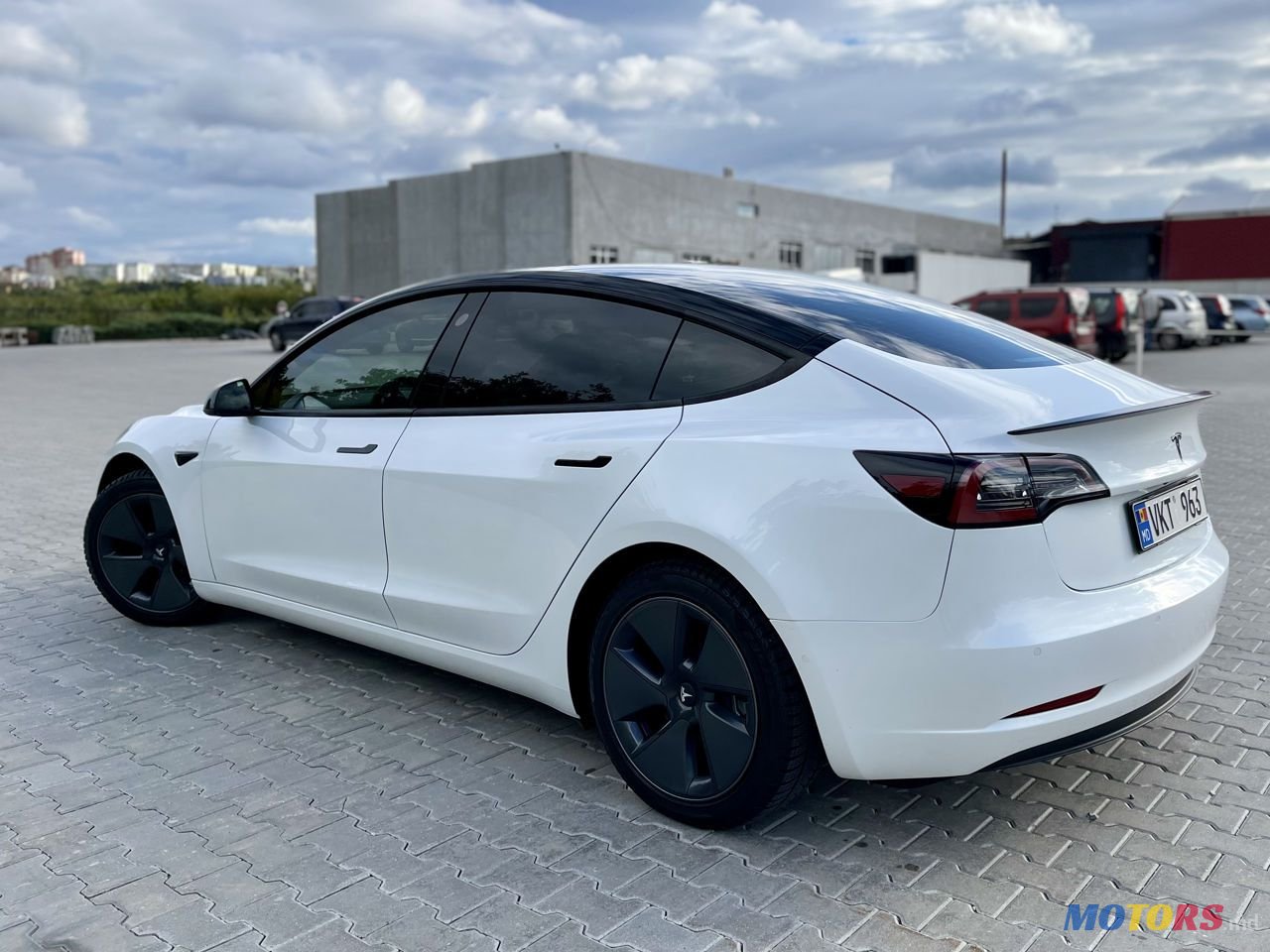 2021' Tesla Model 3 photo #3