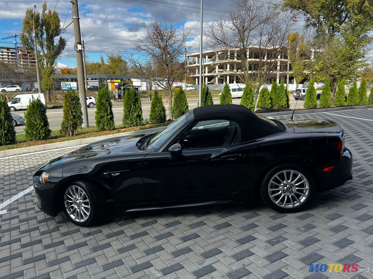 2017' Fiat 124 Spider photo #5