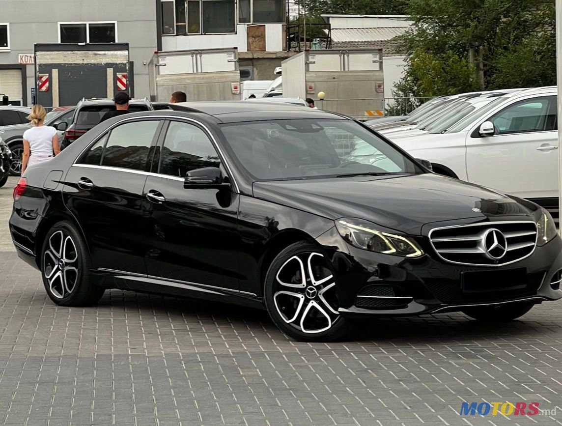 2016' Mercedes-Benz E-Class photo #2