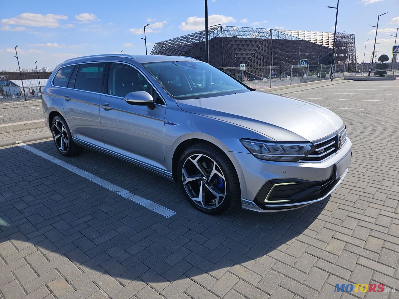 2022' Volkswagen Passat photo #3