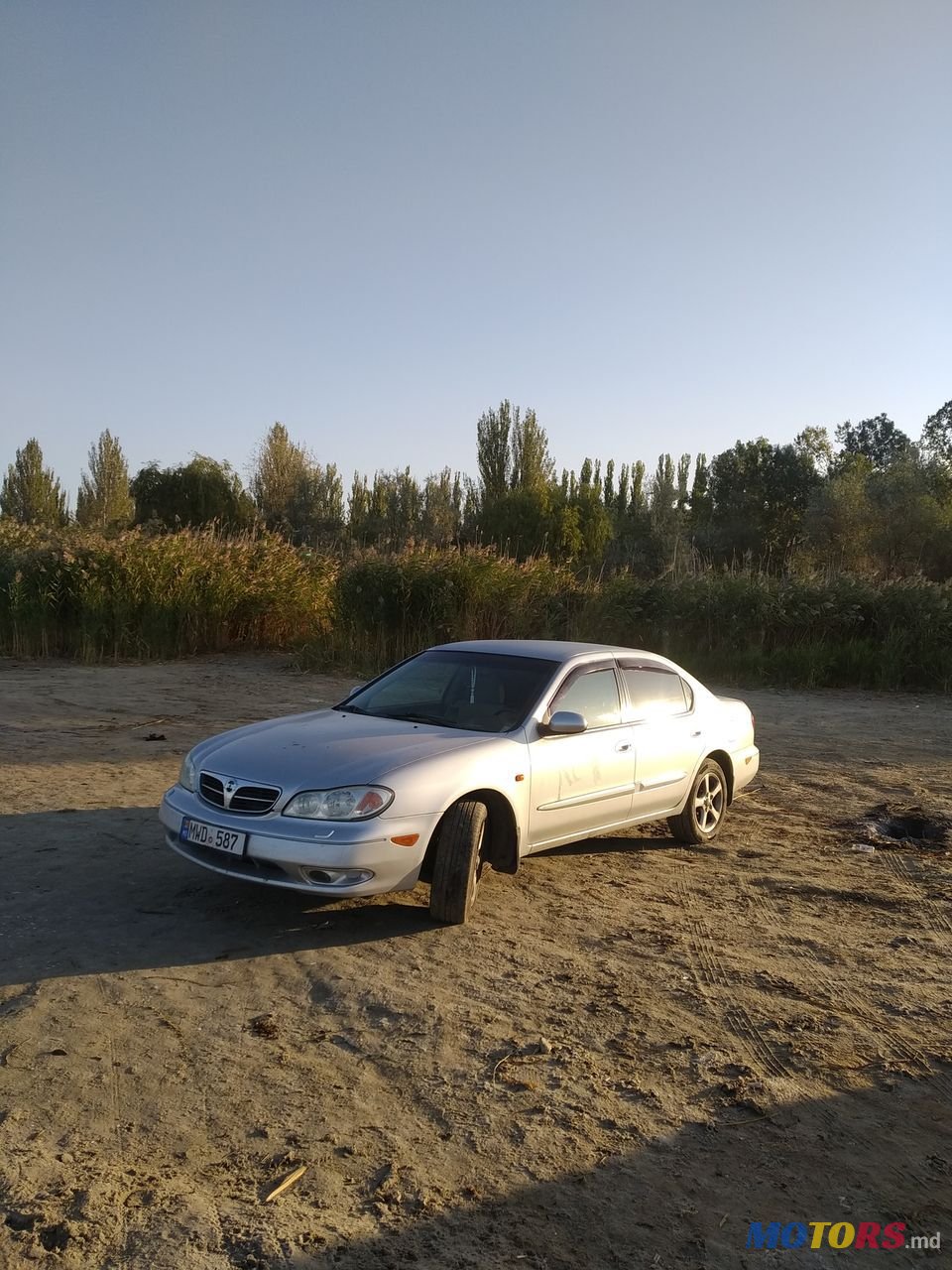 2001' Nissan Maxima photo #1