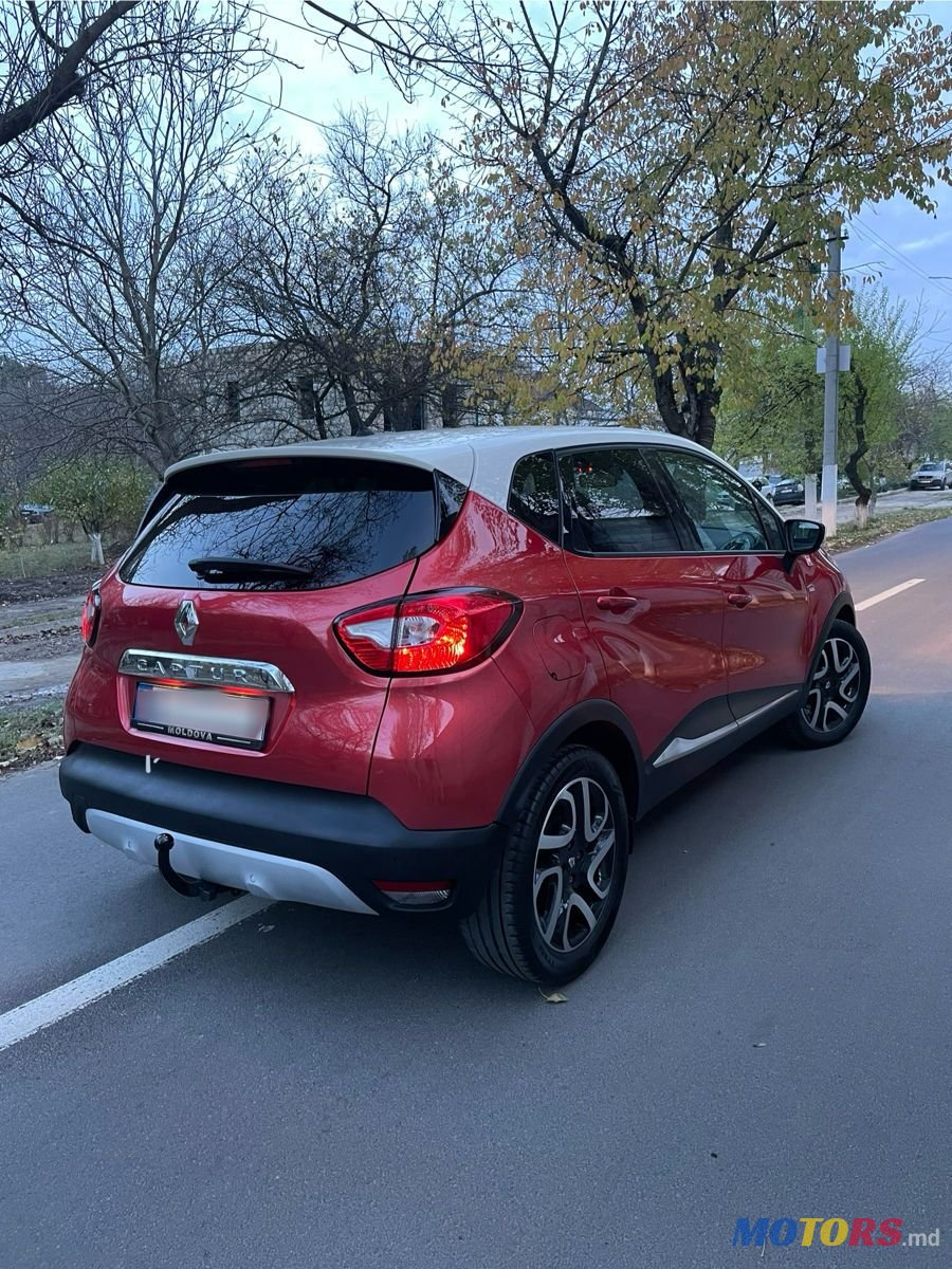2015' Renault Captur photo #5